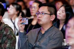 常宏設(shè)計(jì)師侯俊晨、王飛—— “CCFA新消費(fèi)論壇-2019中國(guó)特許加盟大會(huì)”交流學(xué)習(xí)